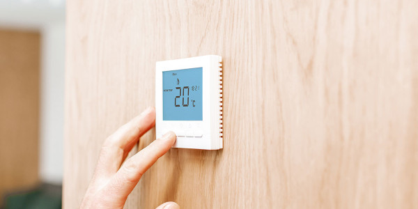 Rehabilitación / Reformas de Casas en Cuenca · Instalación de Sistemas Climatización y Aire Acondicionado